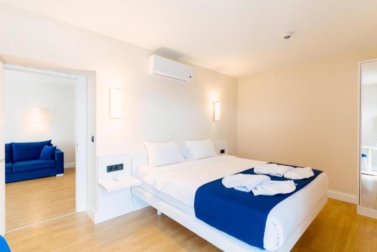View & More Aparthotel In Batumi Exterior photo