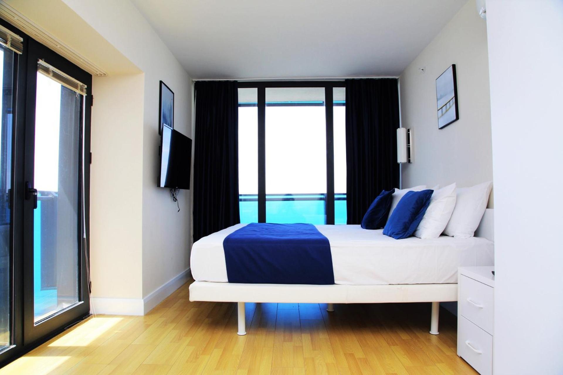 View & More Aparthotel In Batumi Exterior photo